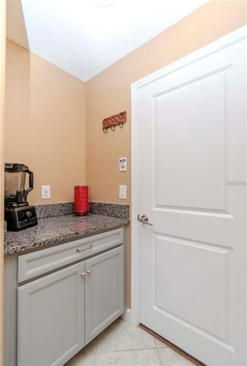 6827 CITRUS CREEK LANE