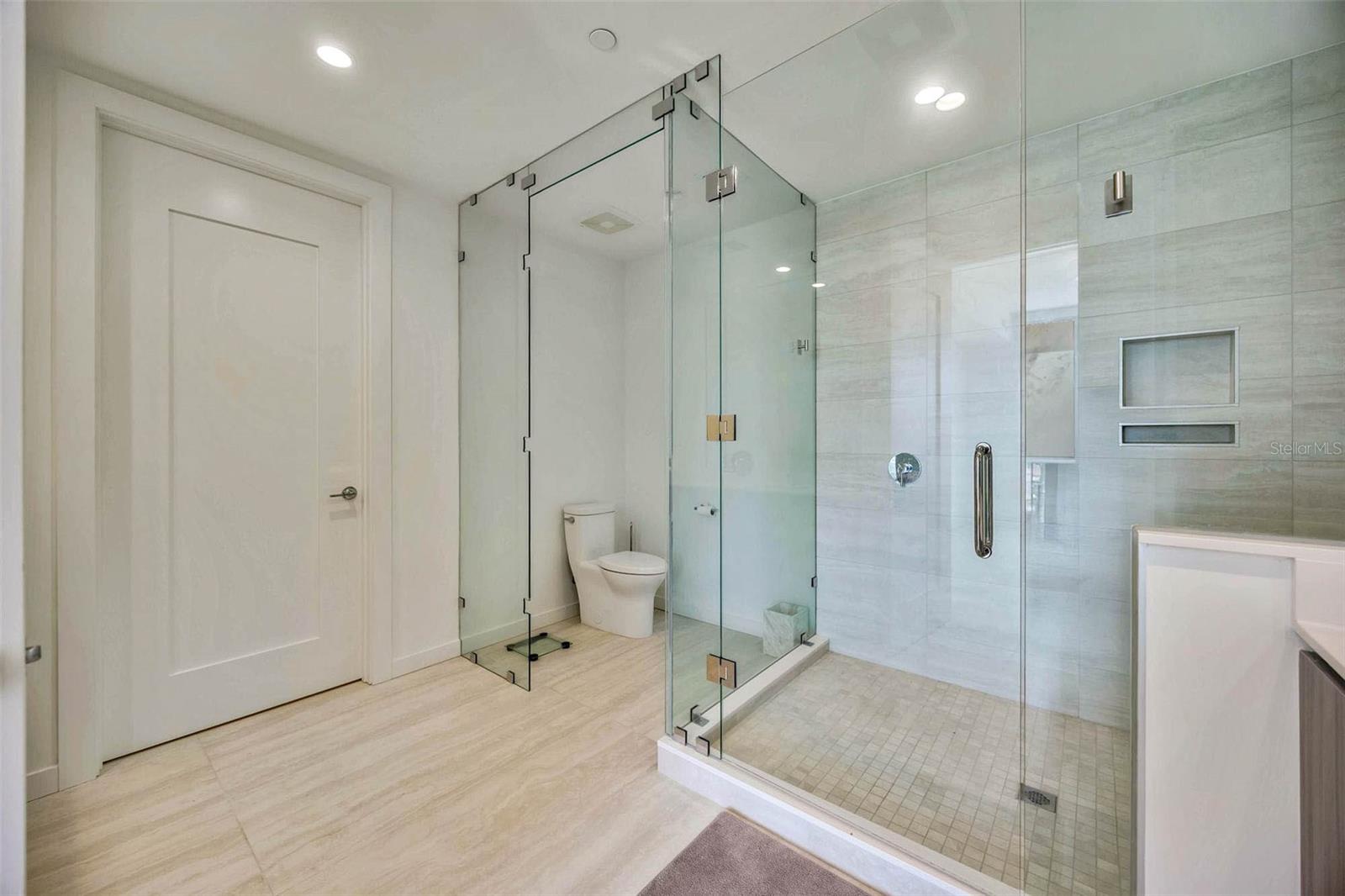 BAYSO SARASOTA - Residential