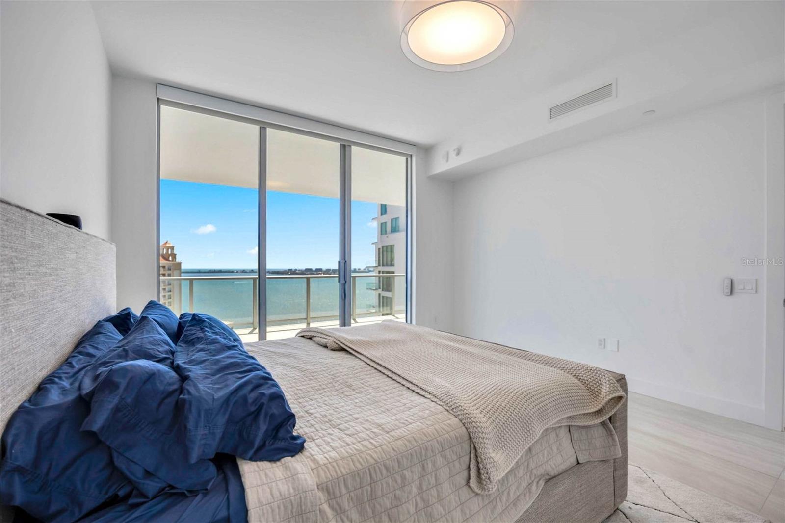 BAYSO SARASOTA - Residential