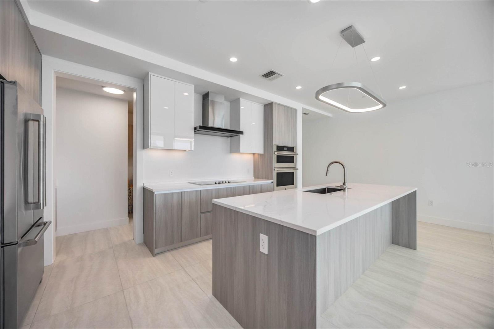 BAYSO SARASOTA - Residential