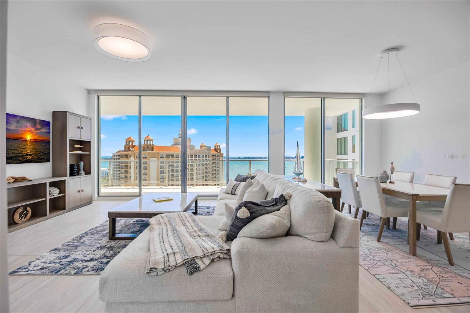 BAYSO SARASOTA - Residential