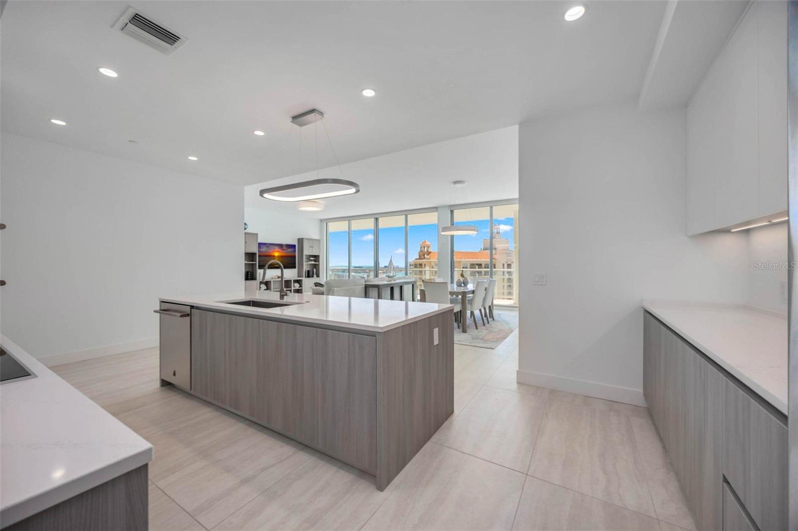 BAYSO SARASOTA - Residential