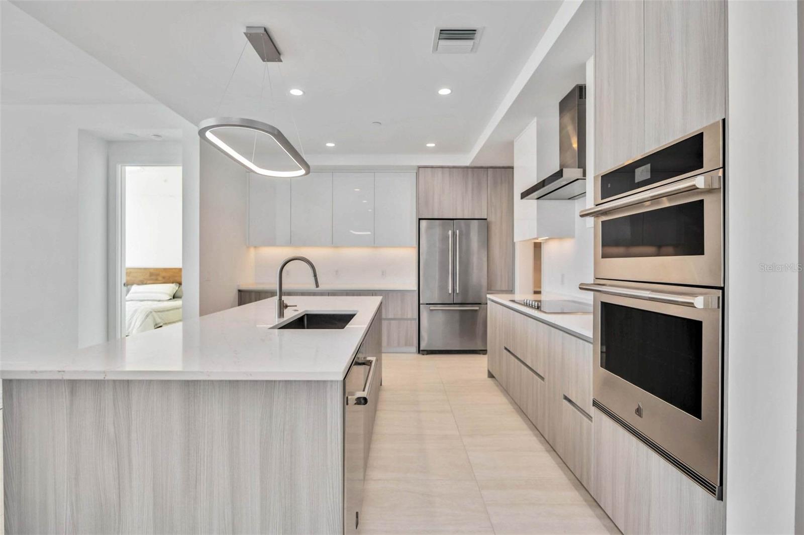 BAYSO SARASOTA - Residential