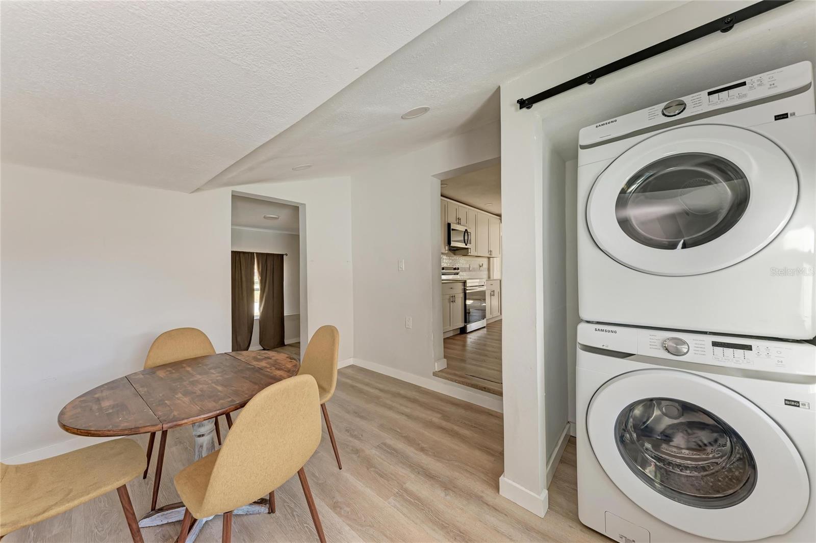 ORANGE ESTATES - Residential