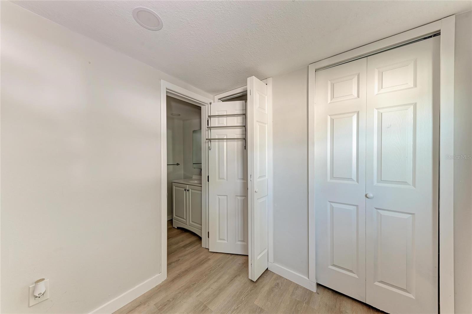 ORANGE ESTATES - Residential