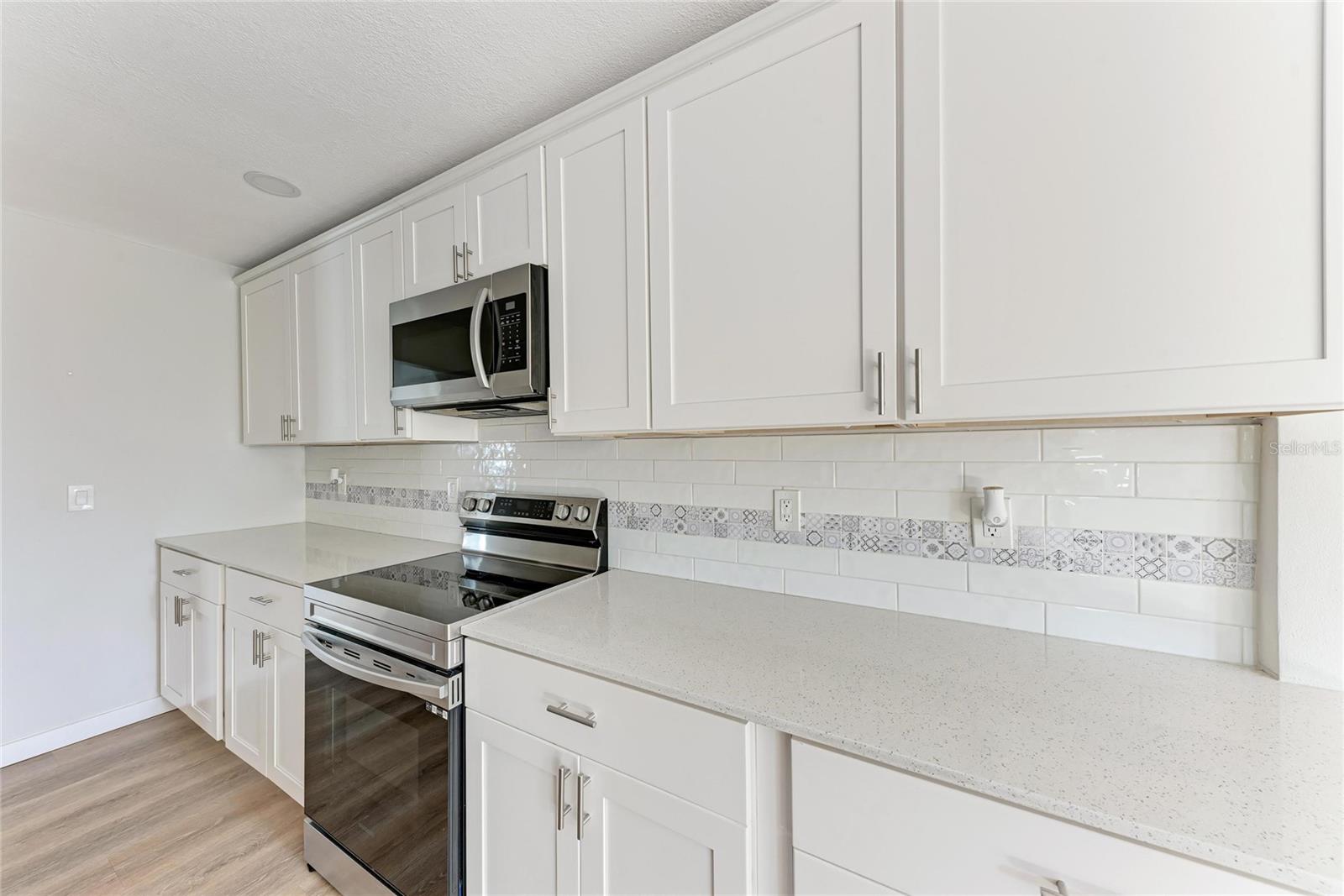 ORANGE ESTATES - Residential