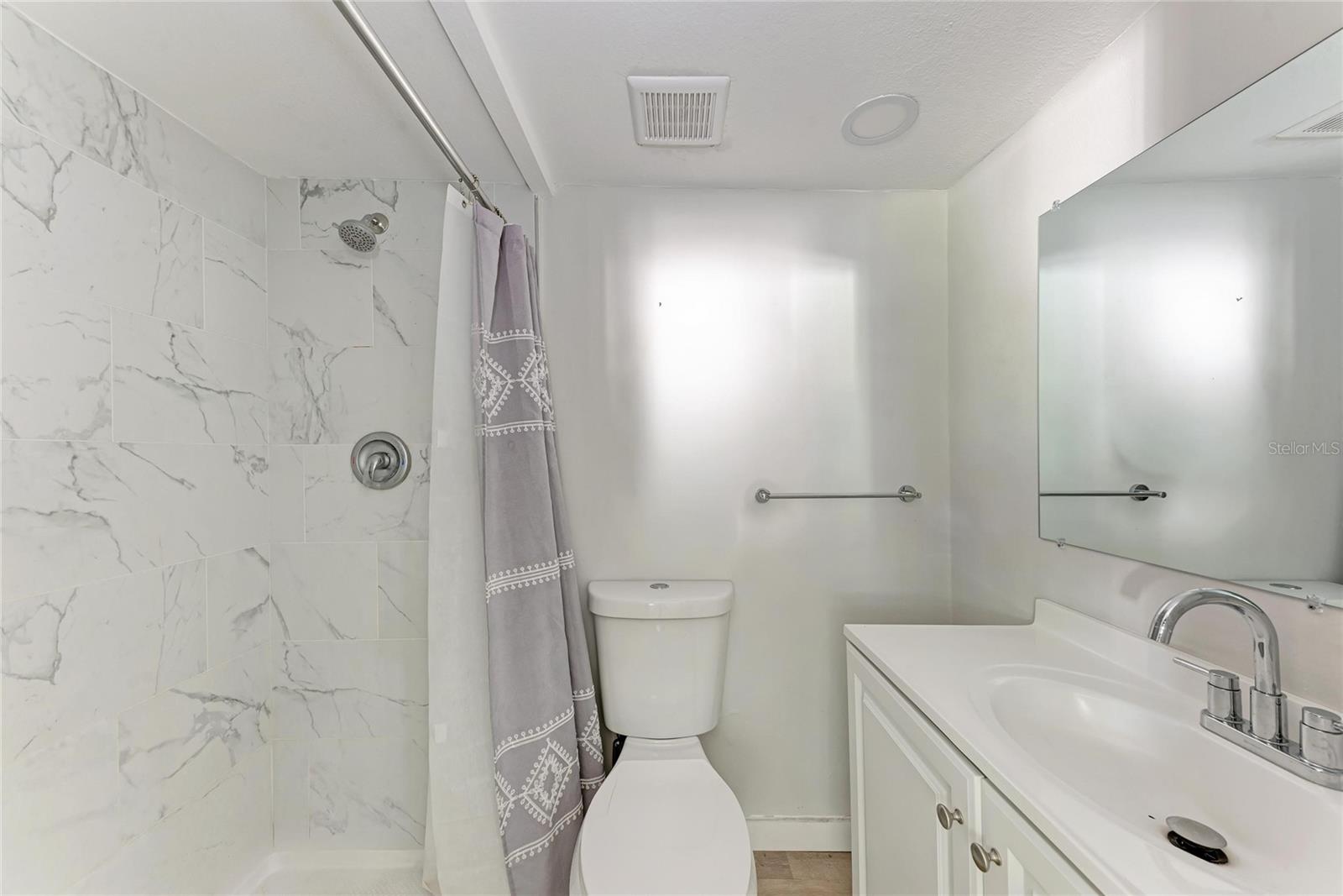 ORANGE ESTATES - Residential