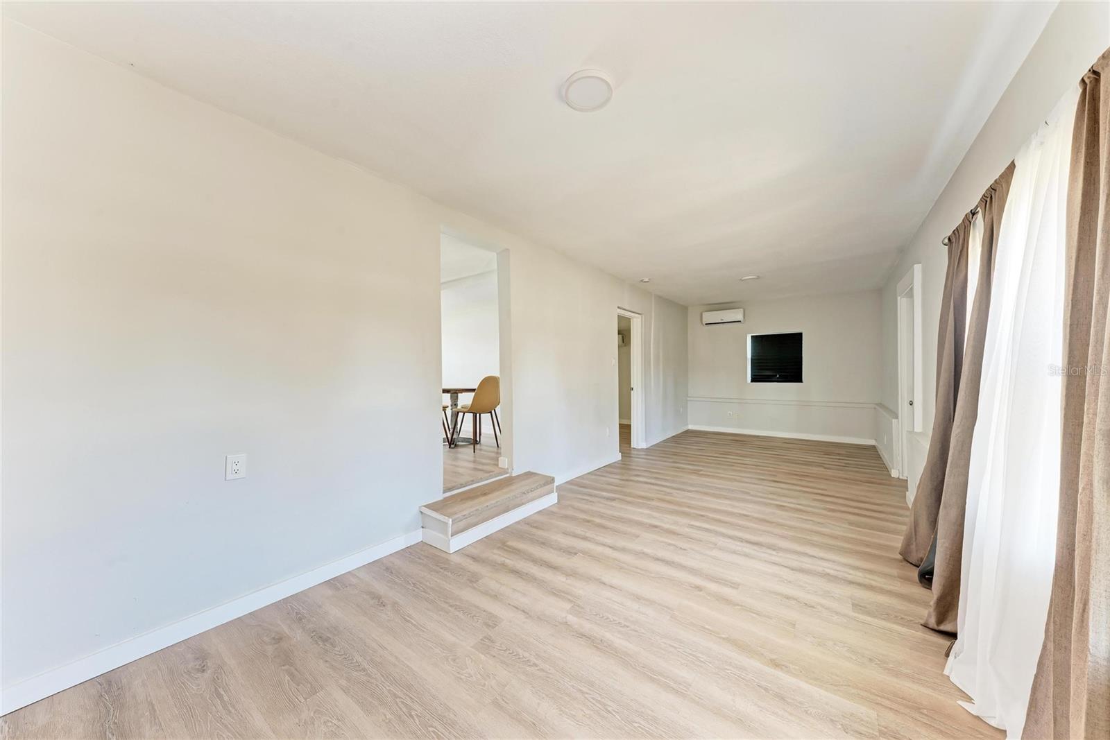 ORANGE ESTATES - Residential