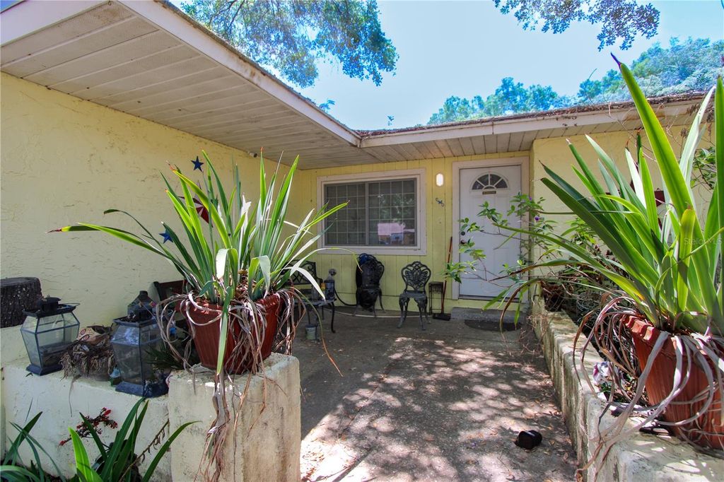 Photo of 1229 Oak Valley Drive, Seffner, FL 33584 (MLS # TB8506410)