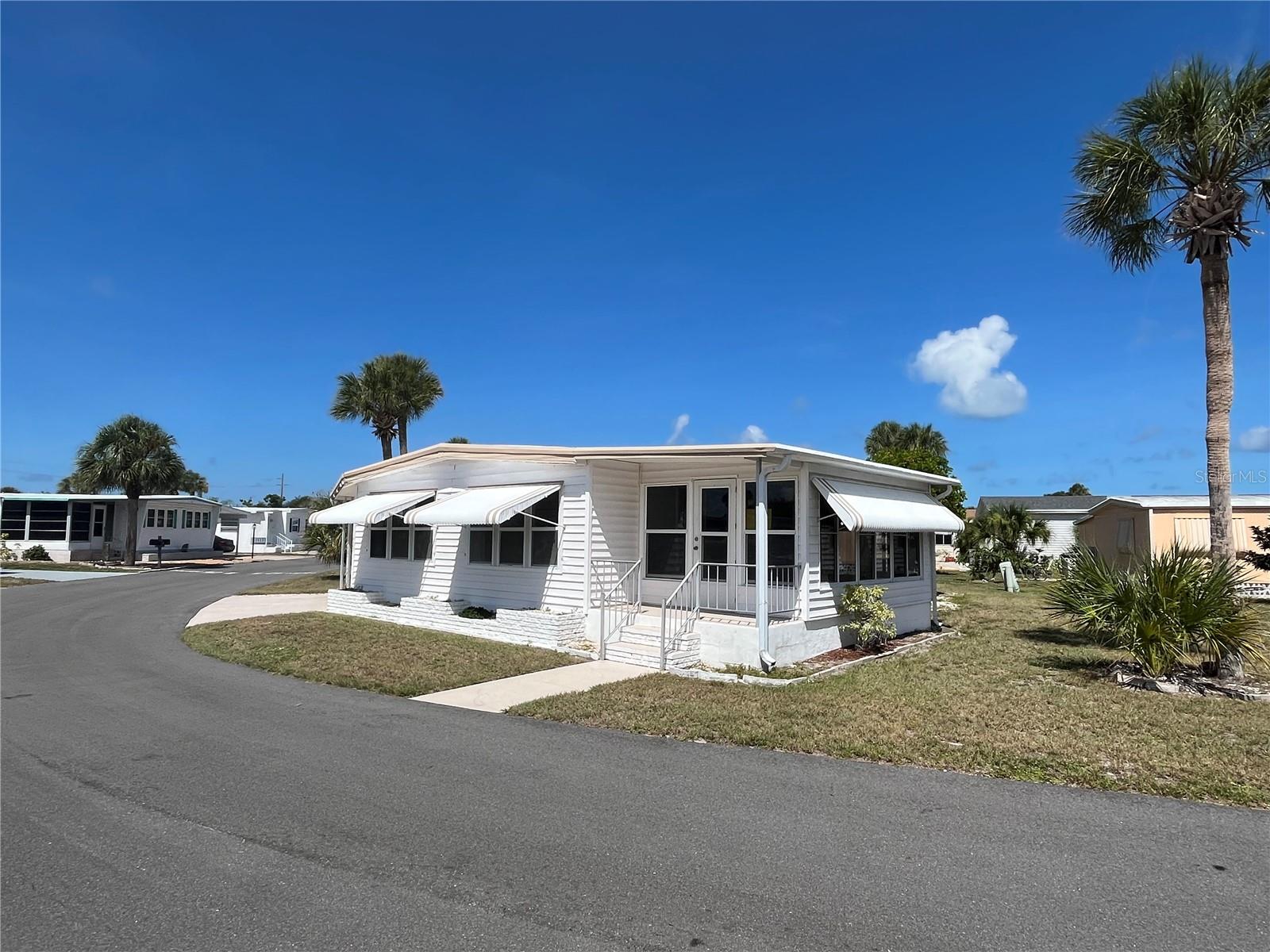 Search Properties for Sale 1 633 COMO DRIVE