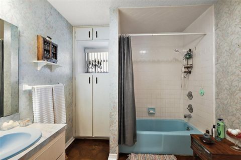 Tiny photo for 672 E Belt Avenue, Bushnell, FL 33513 (MLS # G5098130)