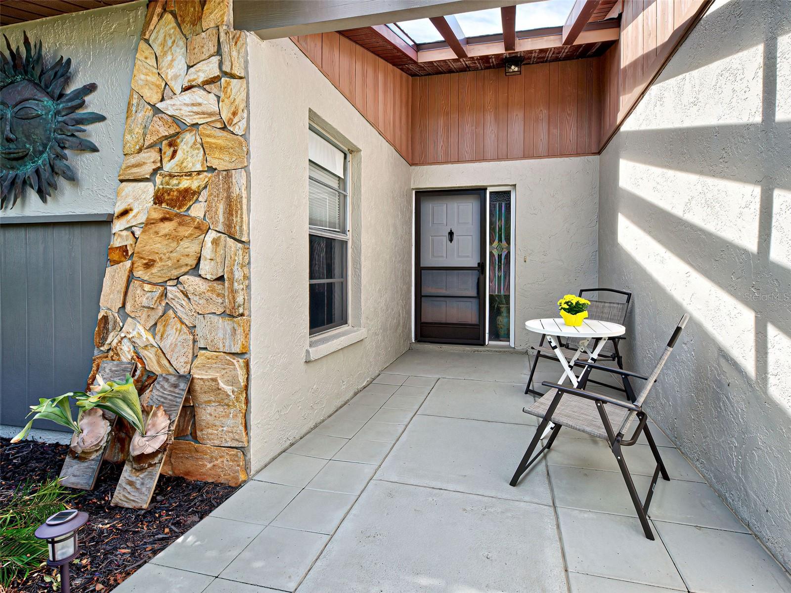 611 CHESTNUT LANE none