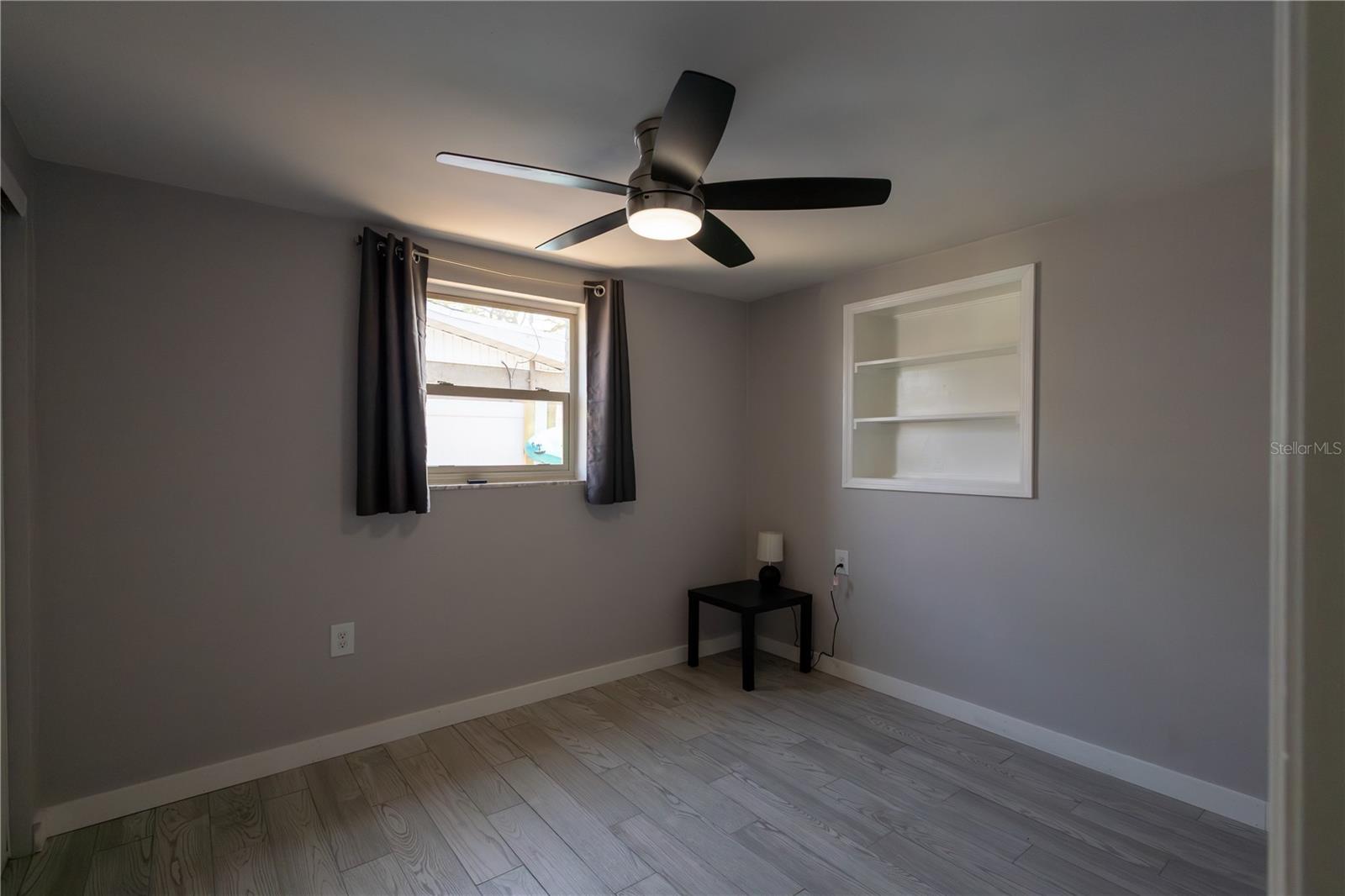 LEISURE BEACH - Residential