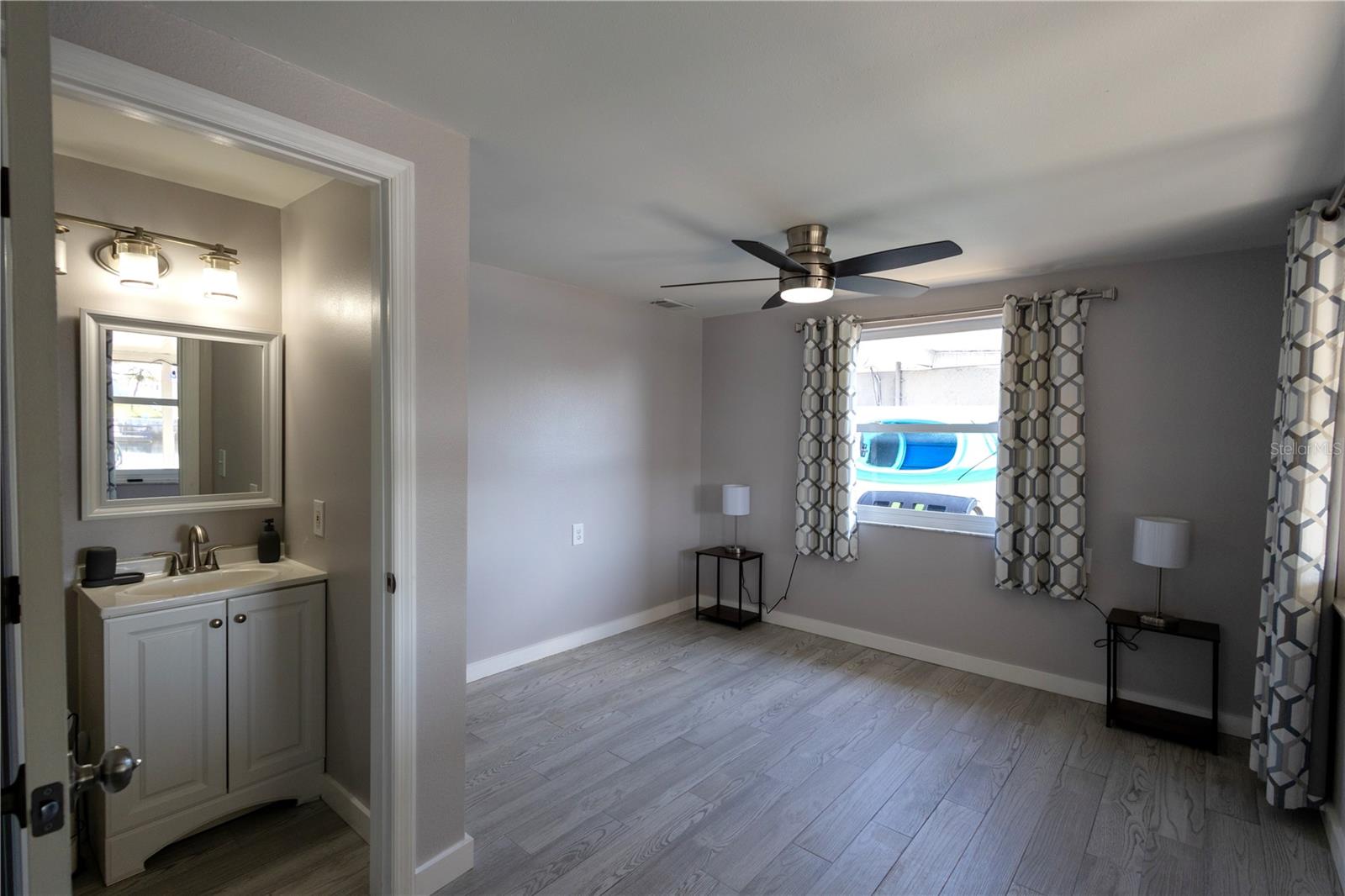 LEISURE BEACH - Residential