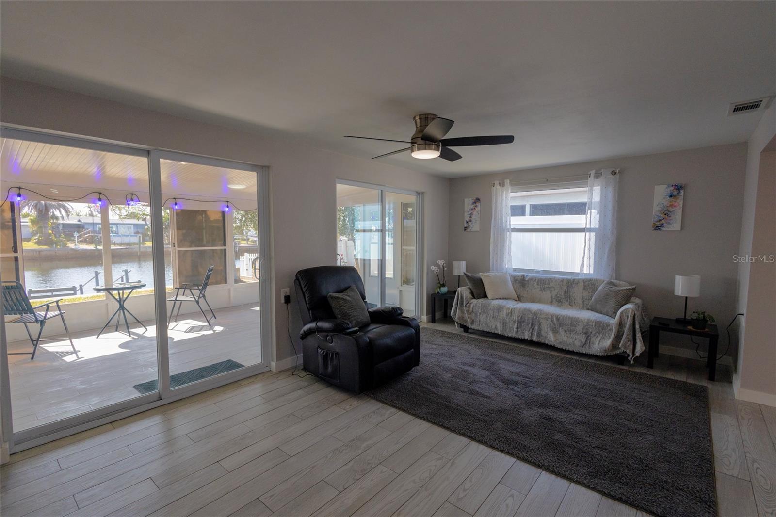 LEISURE BEACH - Residential