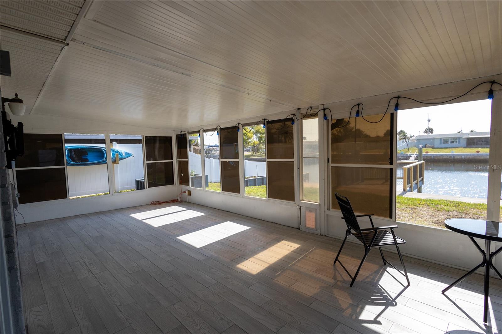 LEISURE BEACH - Residential