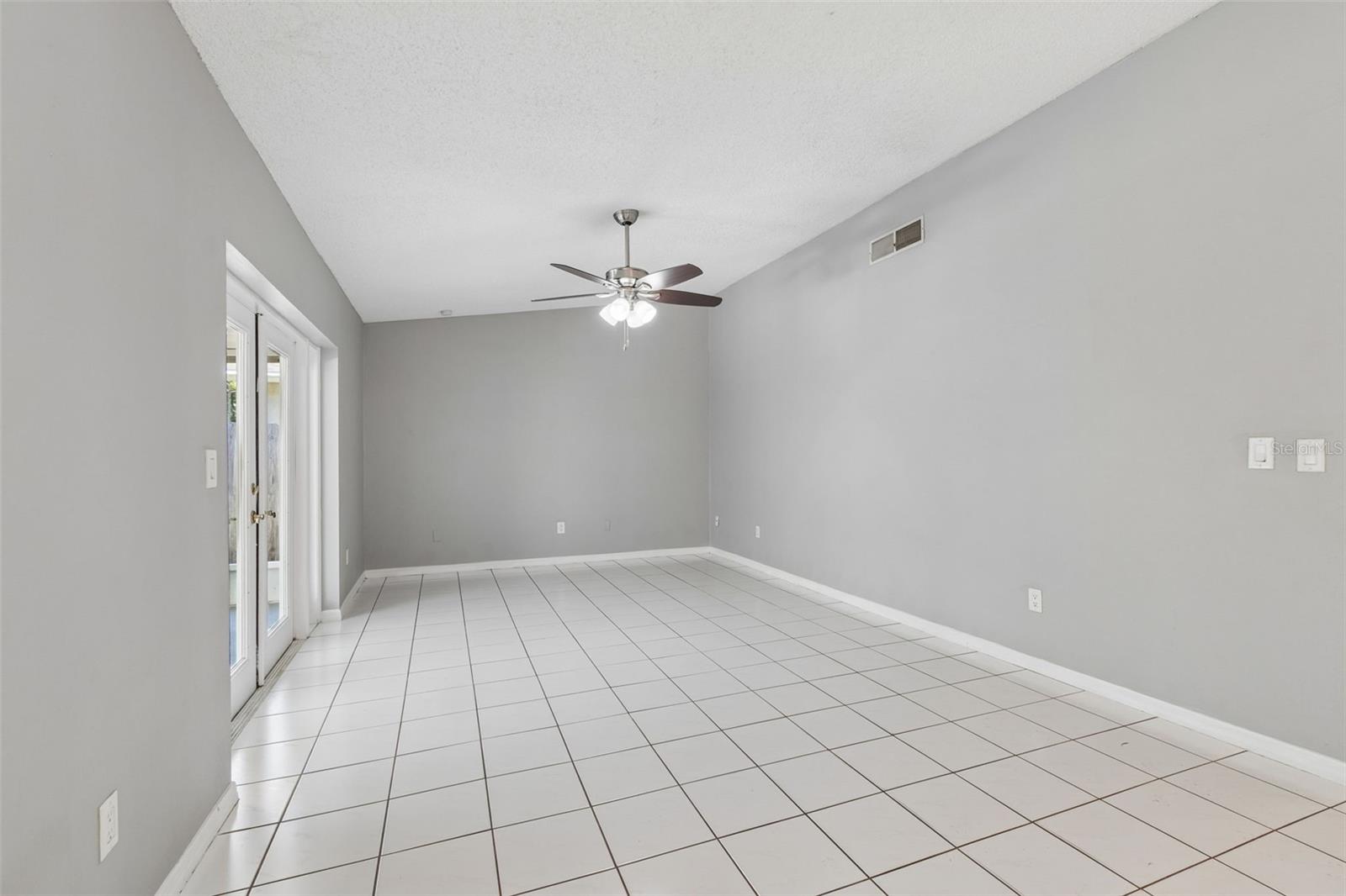 SCOTS LANDING - Residential