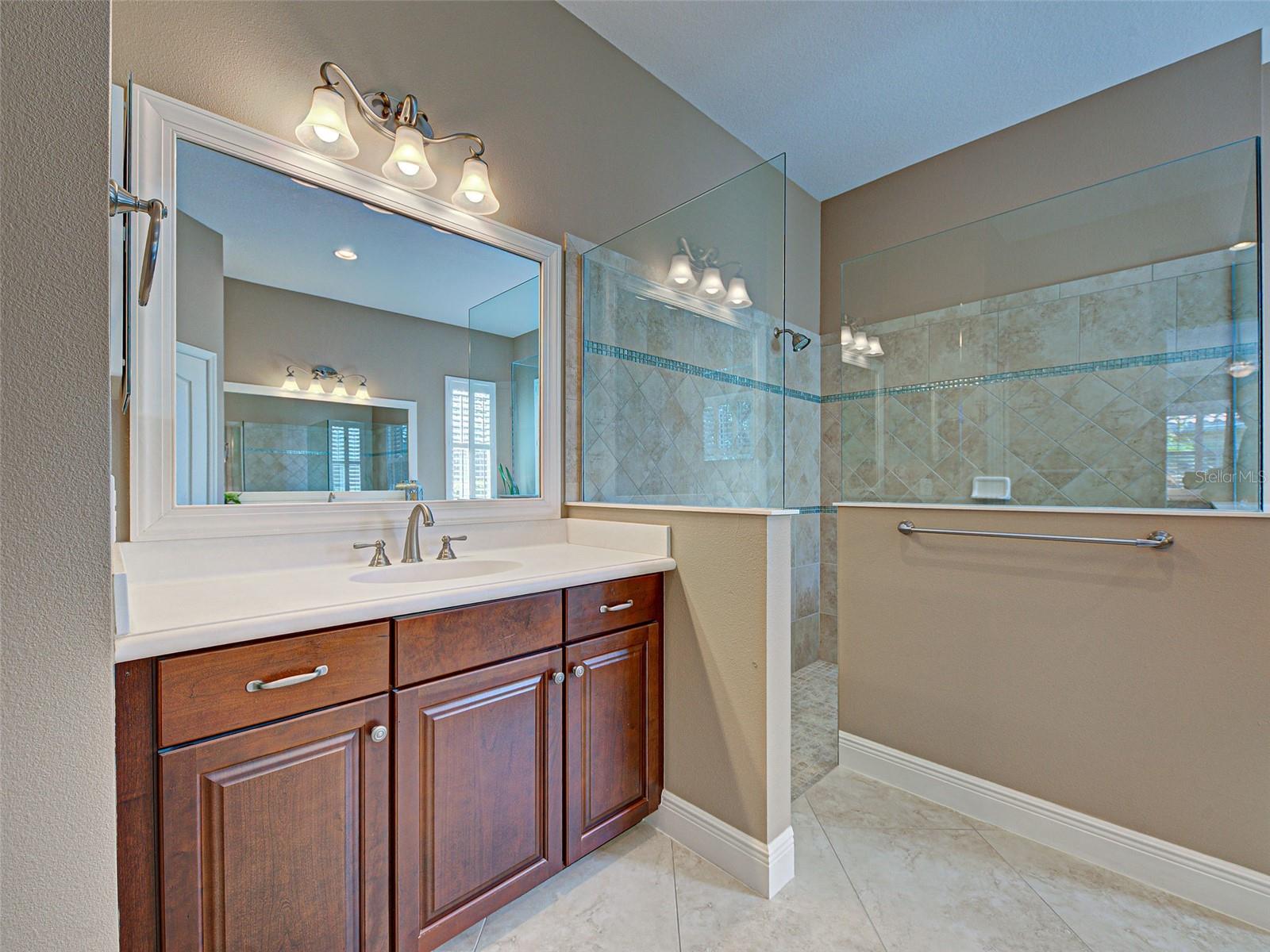 SAWGRASS - Residential