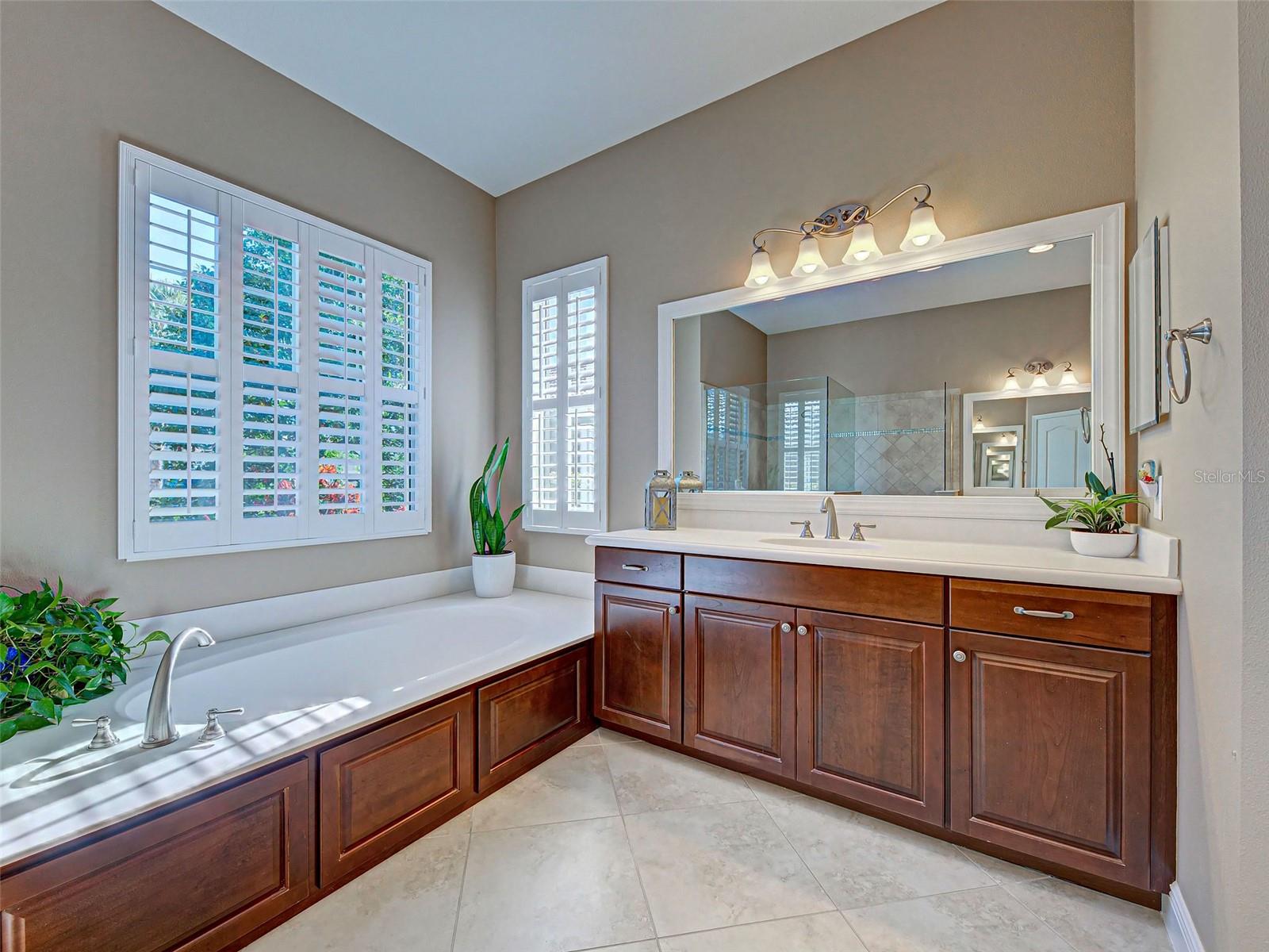 SAWGRASS - Residential