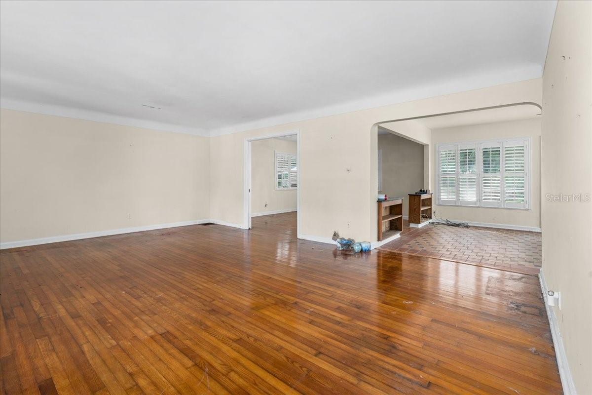 267 SNELL ISLE BOULEVARD NE