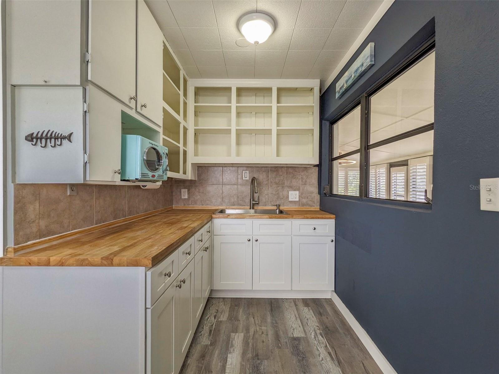 MARINELAND - Residential Lease