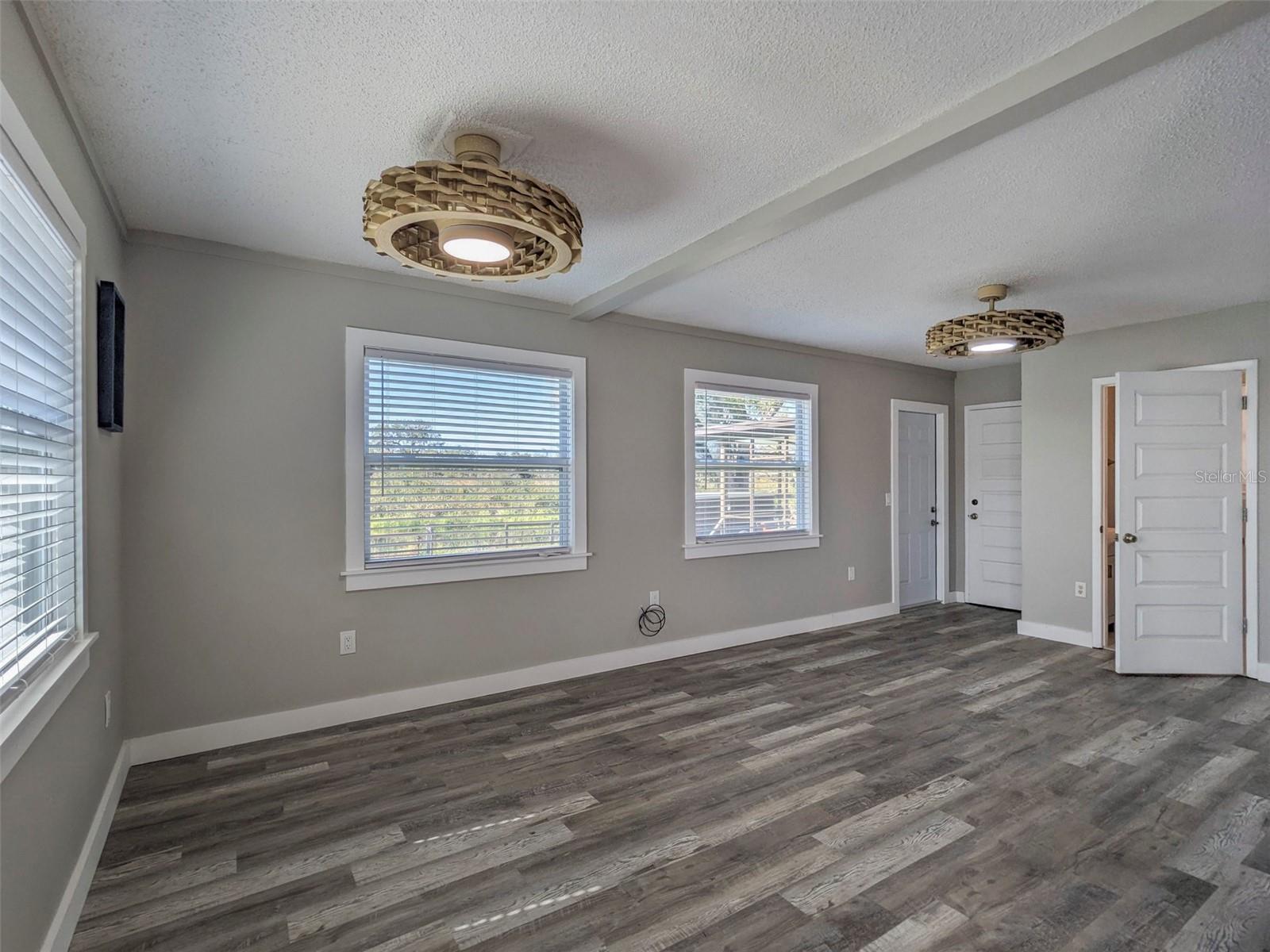 MARINELAND - Residential Lease