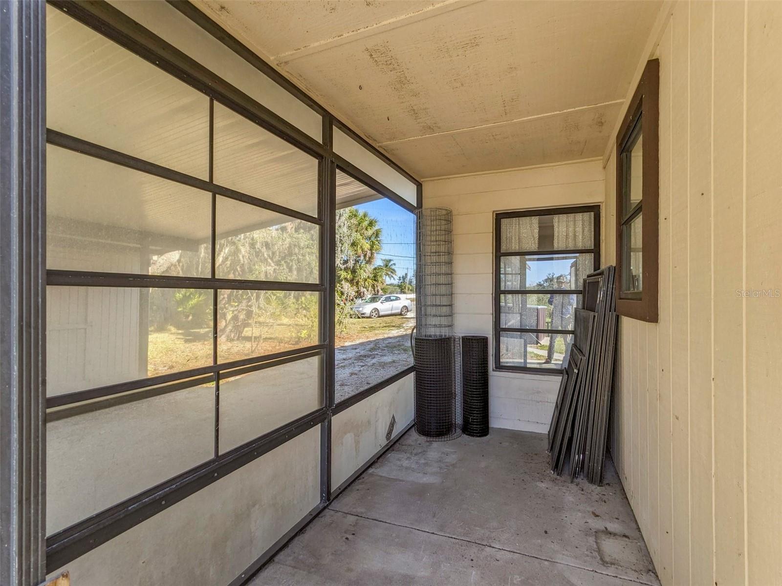 MARINELAND - Residential Lease