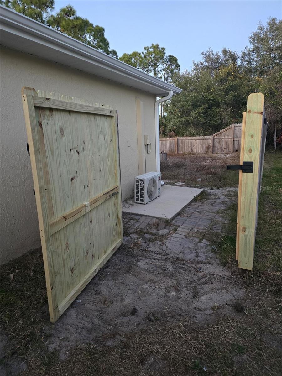 MARINELAND - Residential Lease