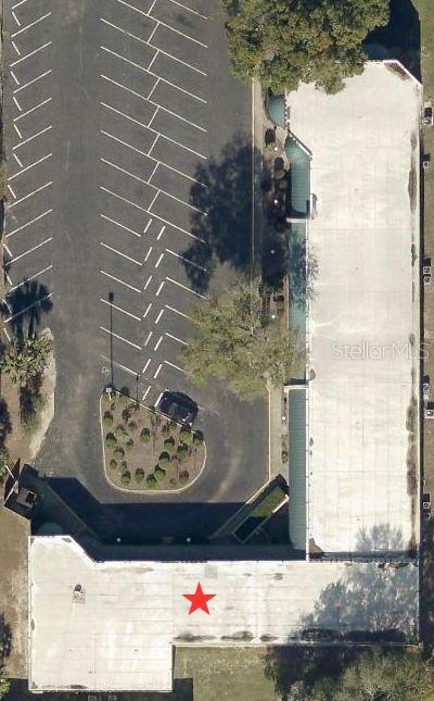 OCALA SQUARE - Commercial Lease