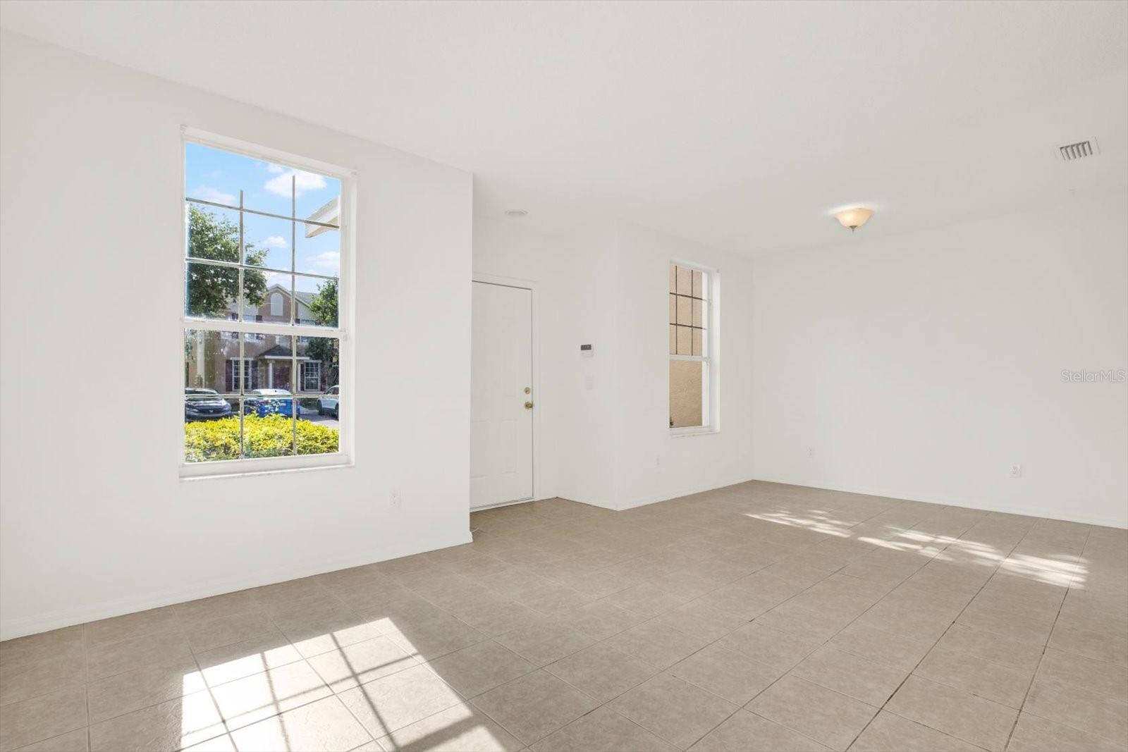 1439 SEDGWICK DRIVE