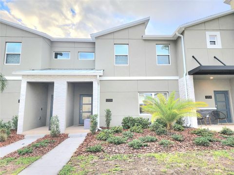 A home in DAVENPORT