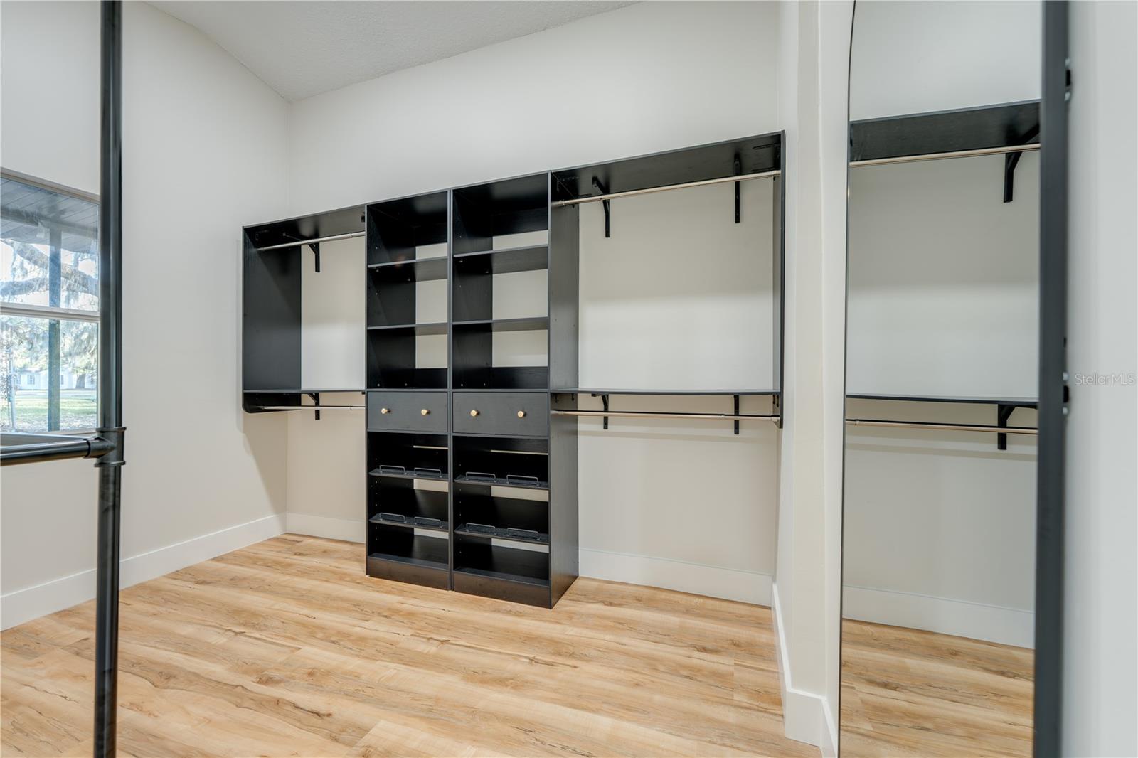 MAYFAIR - Residential