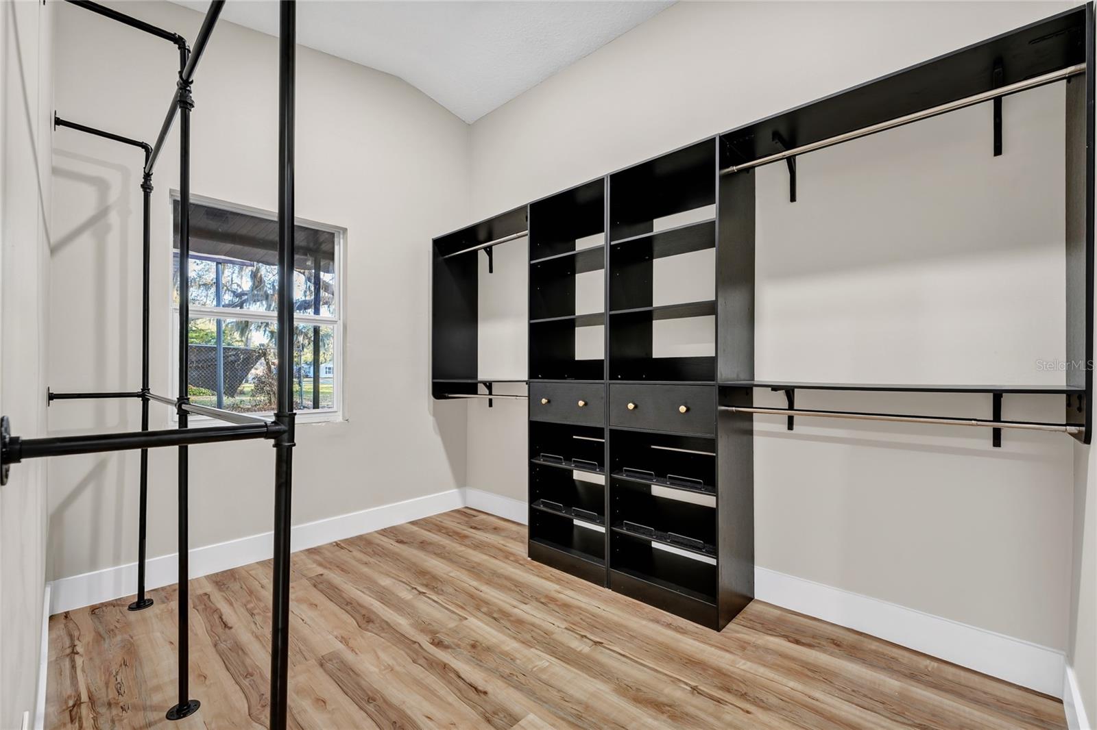 MAYFAIR - Residential