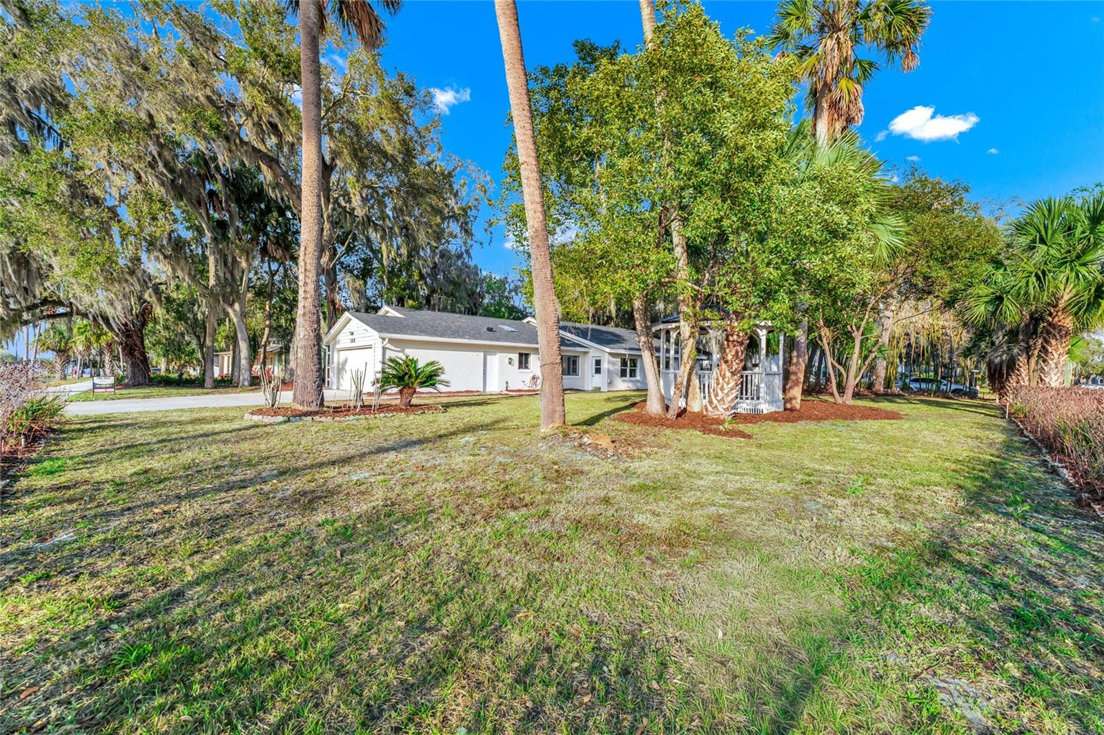 MAYFAIR - Residential