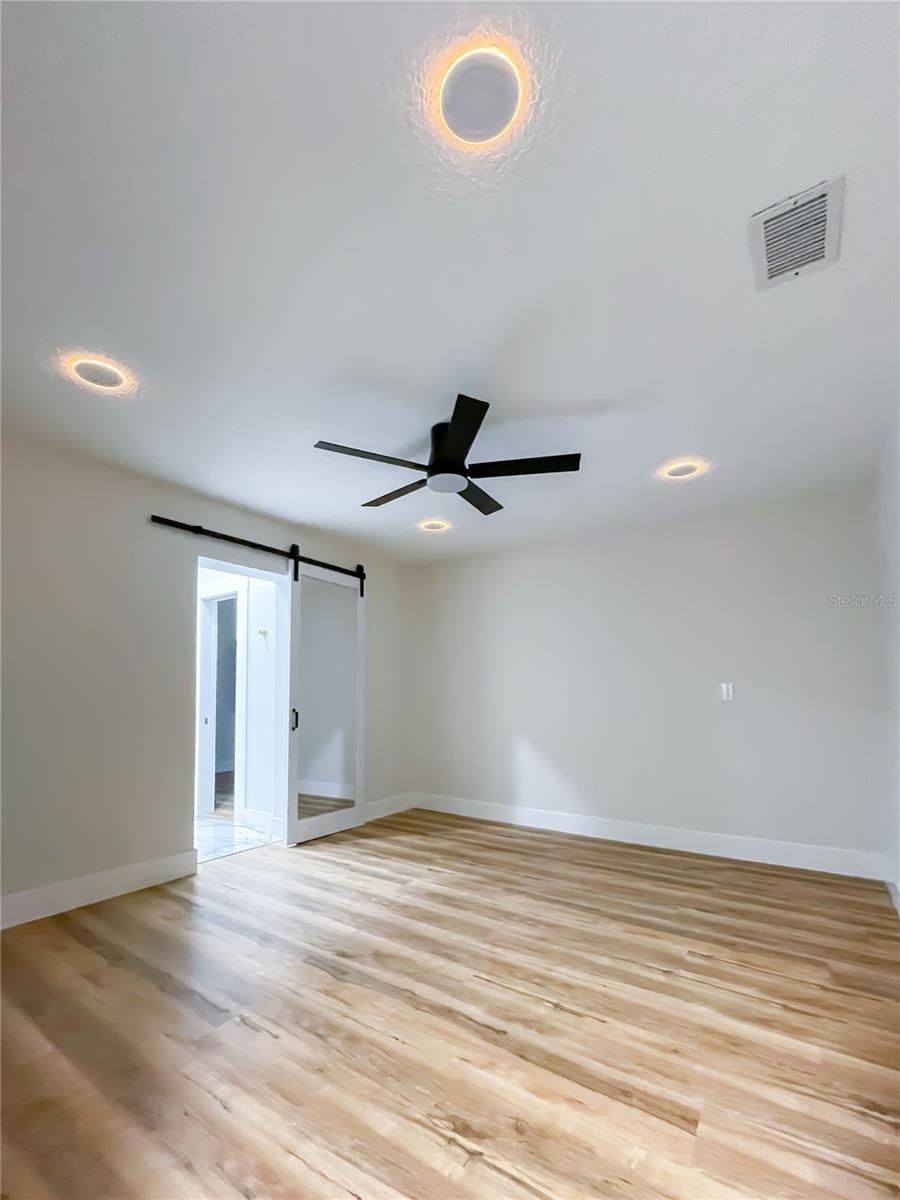 MAYFAIR - Residential