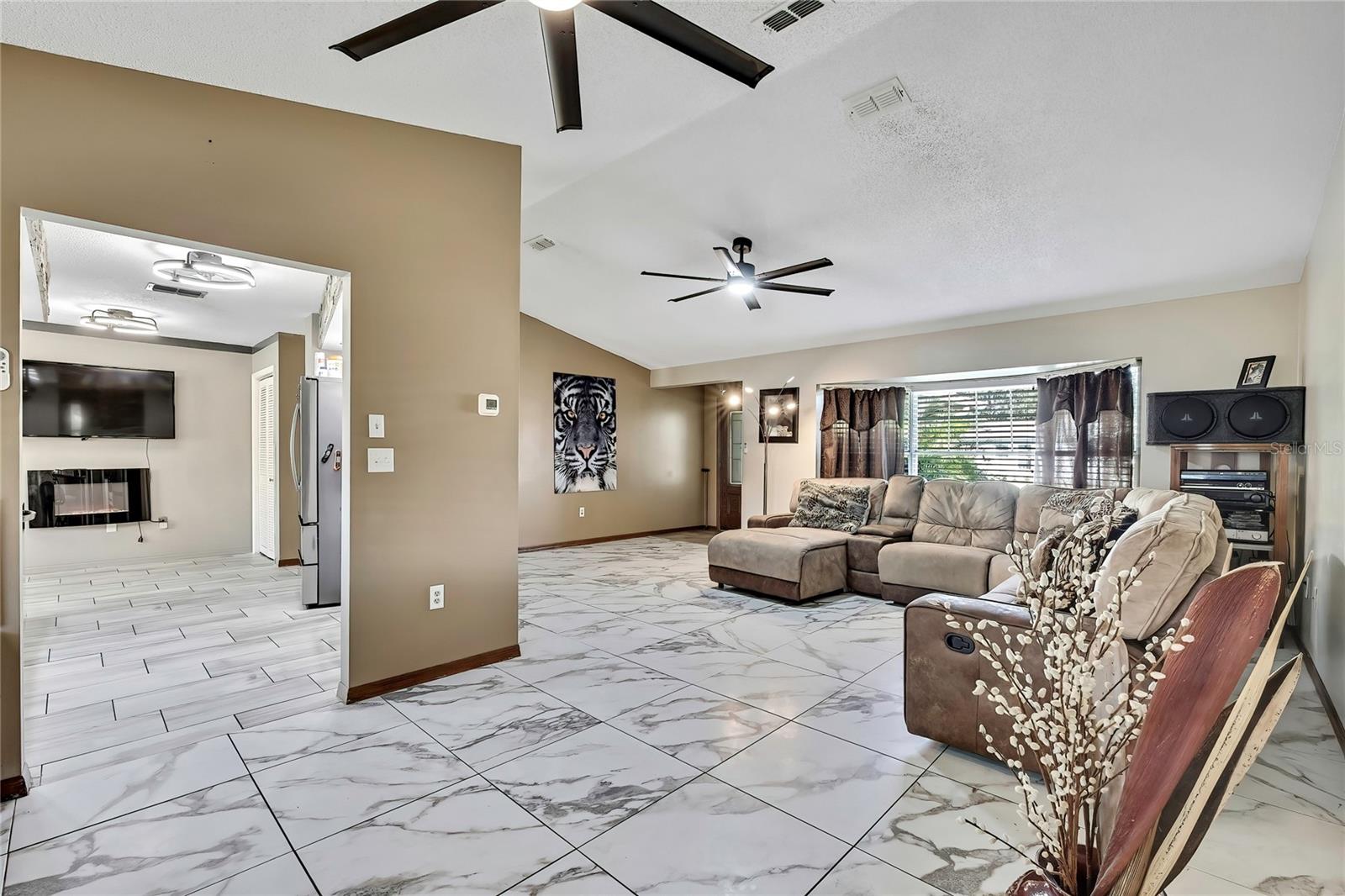 SPRING HILL - Residential