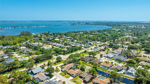 914 82ND STREET NW BRADENTON FL 34209