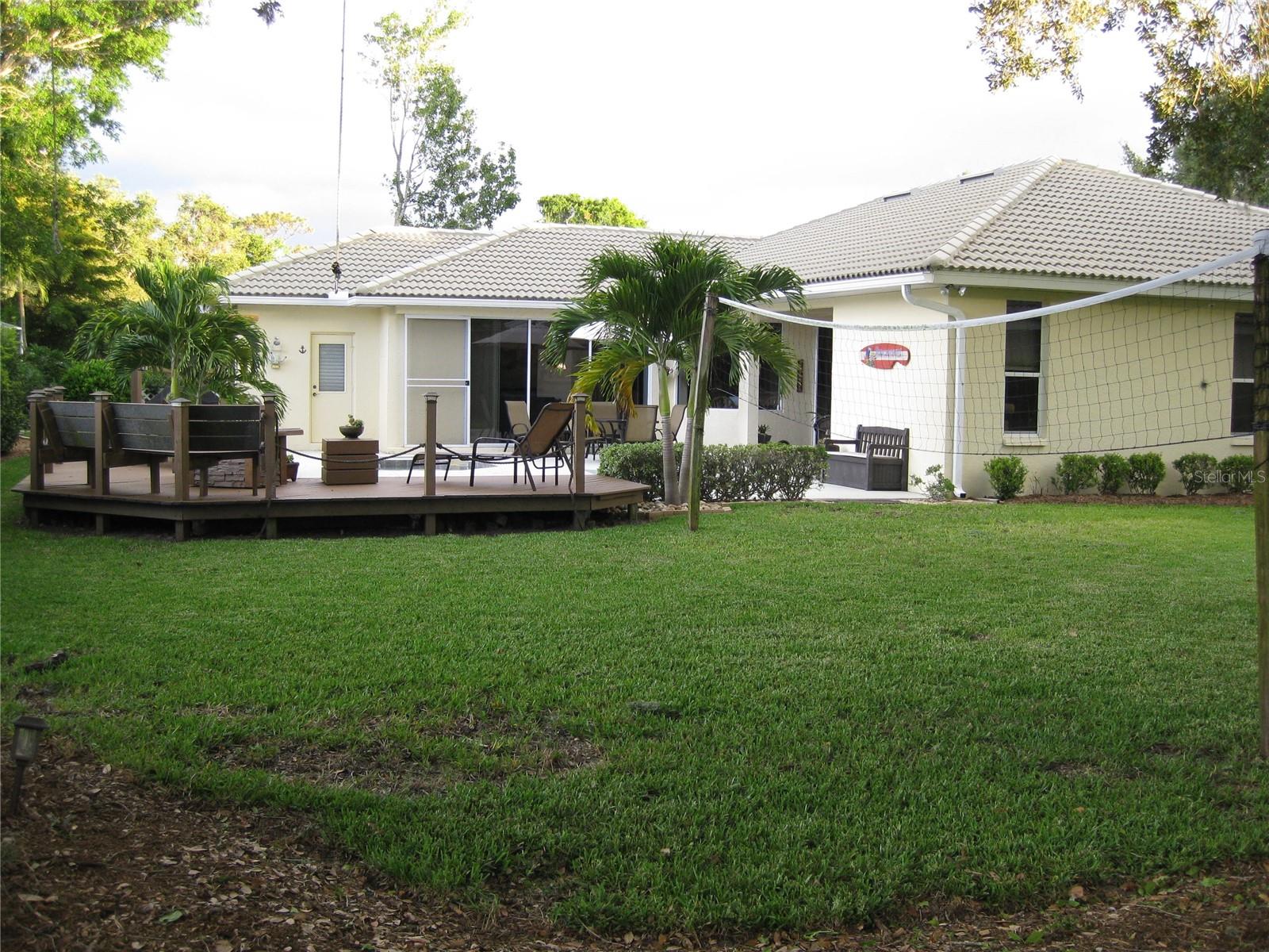 THREE OAKS UNIT 1 - Residential