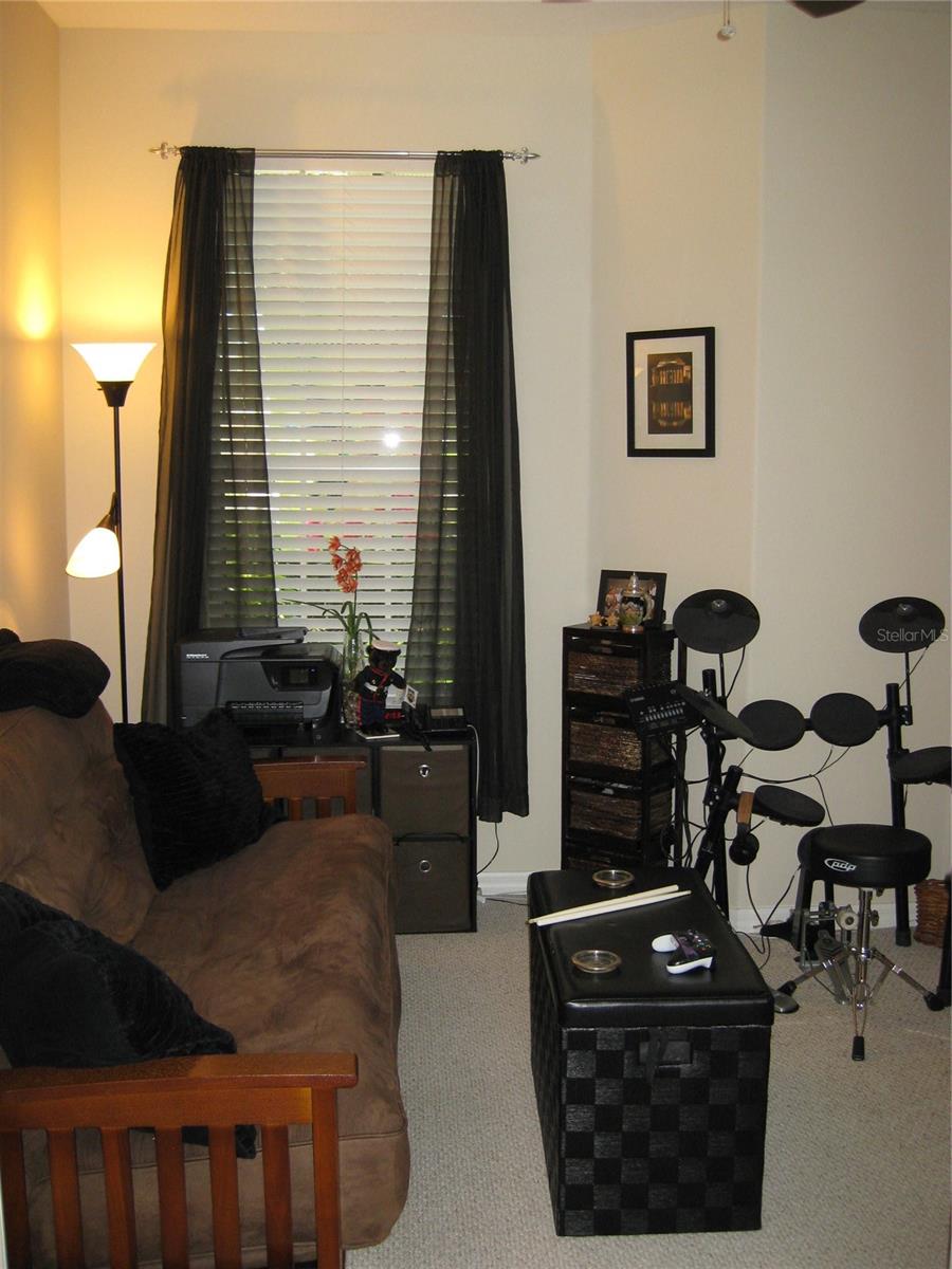 THREE OAKS UNIT 1 - Residential