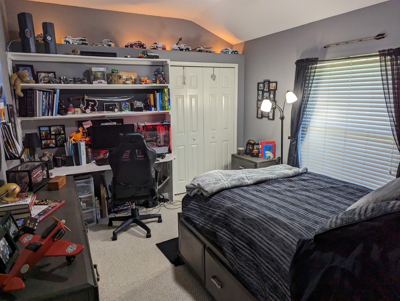 THREE OAKS UNIT 1 - Residential