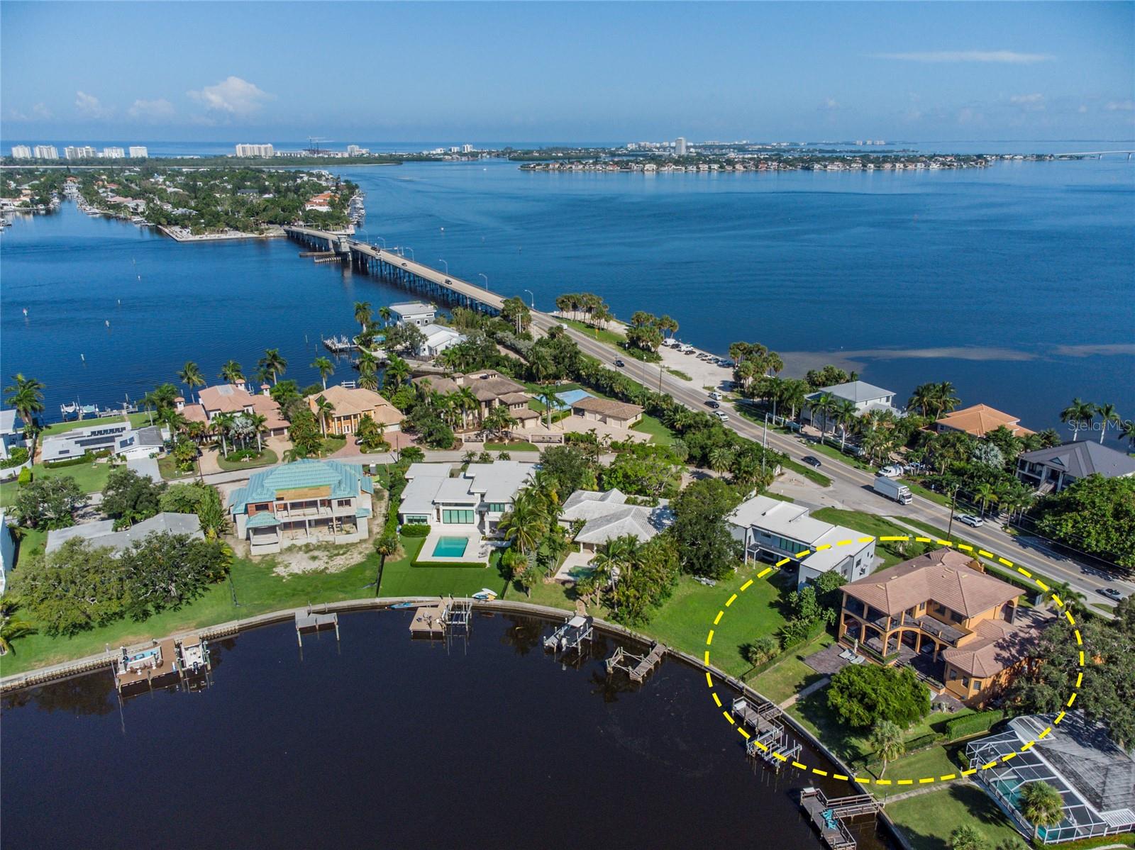 1502 SIESTA DRIVE