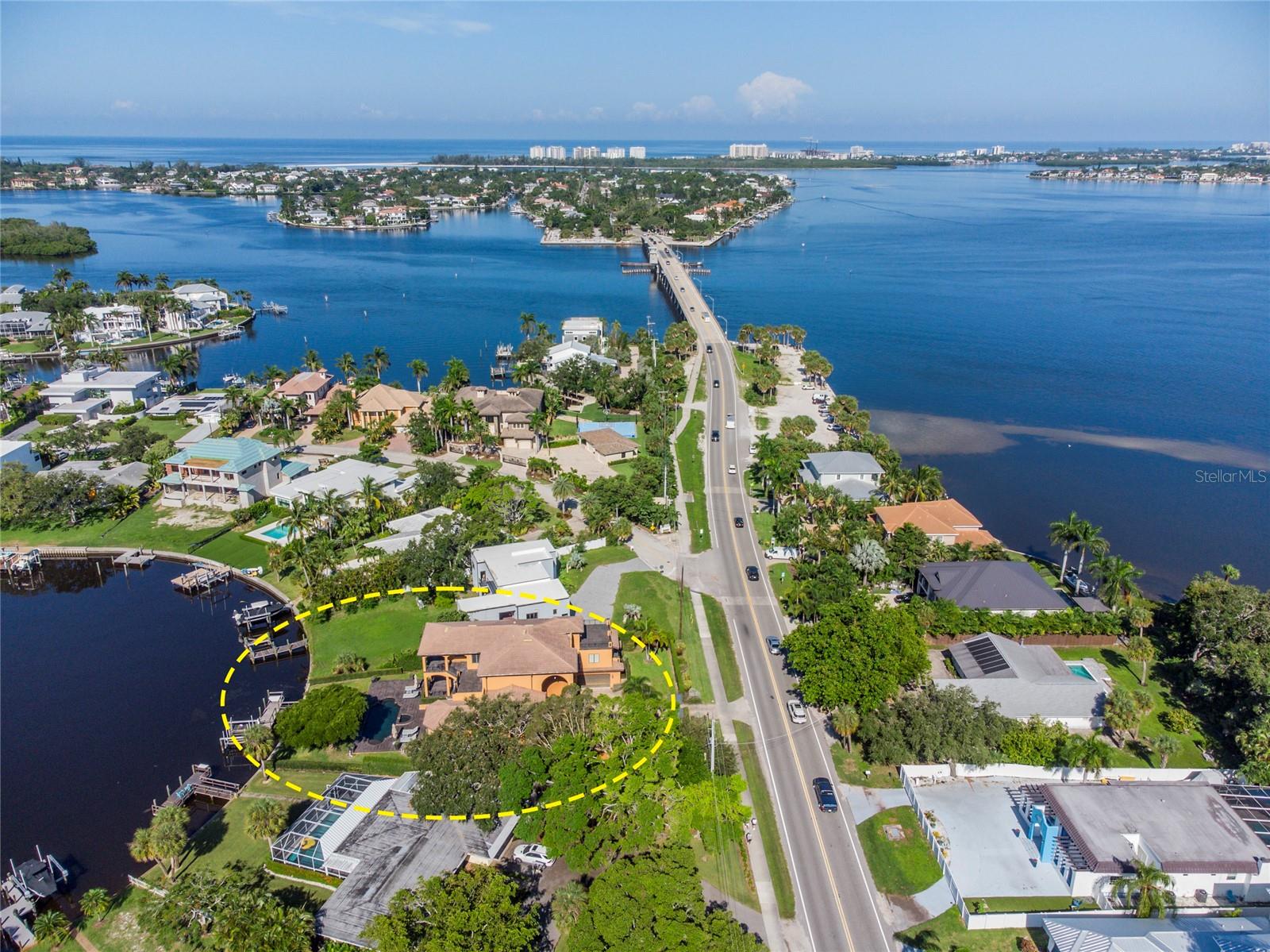 1502 SIESTA DRIVE