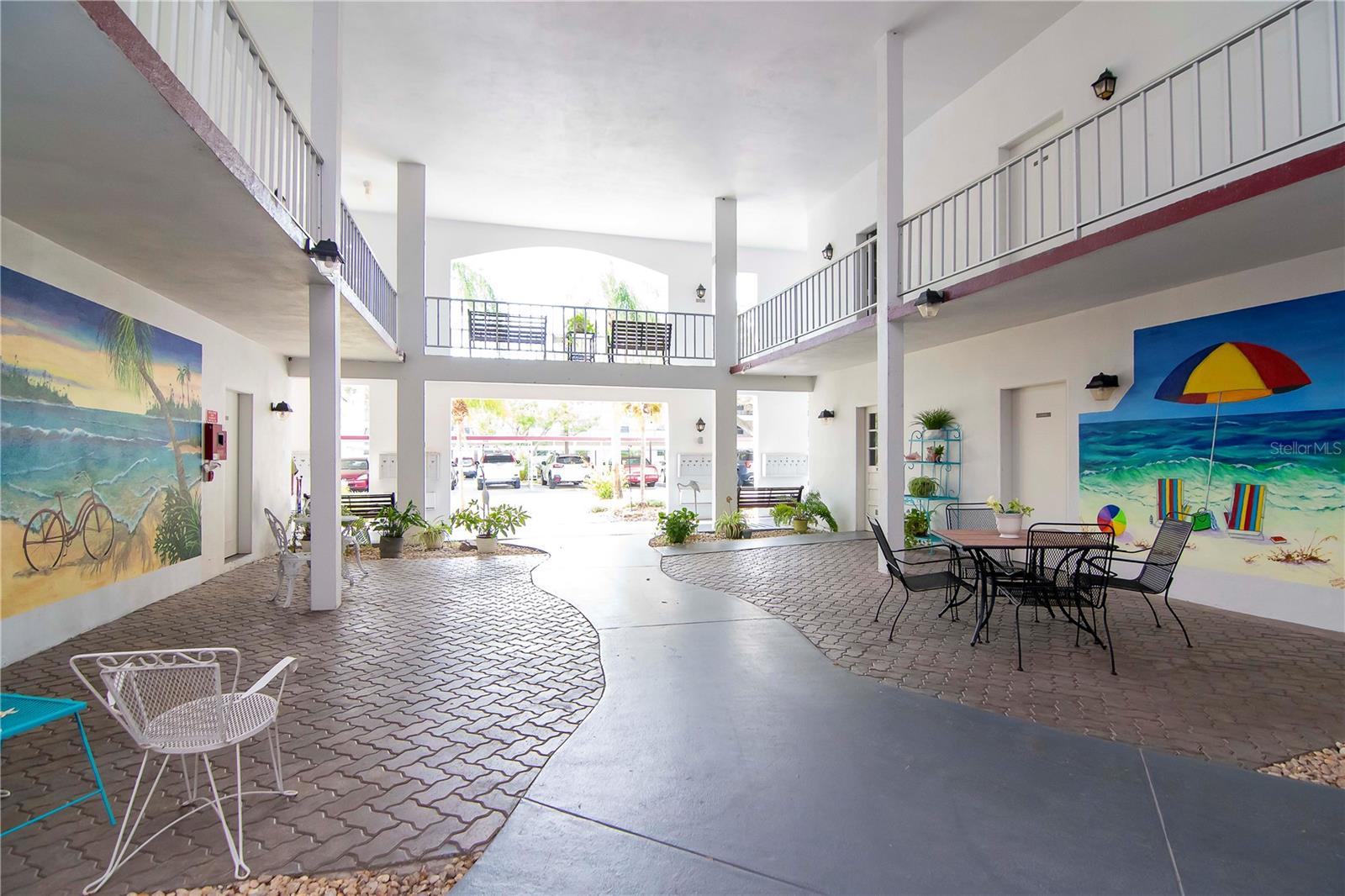 DOUGLAS ARMS - Residential