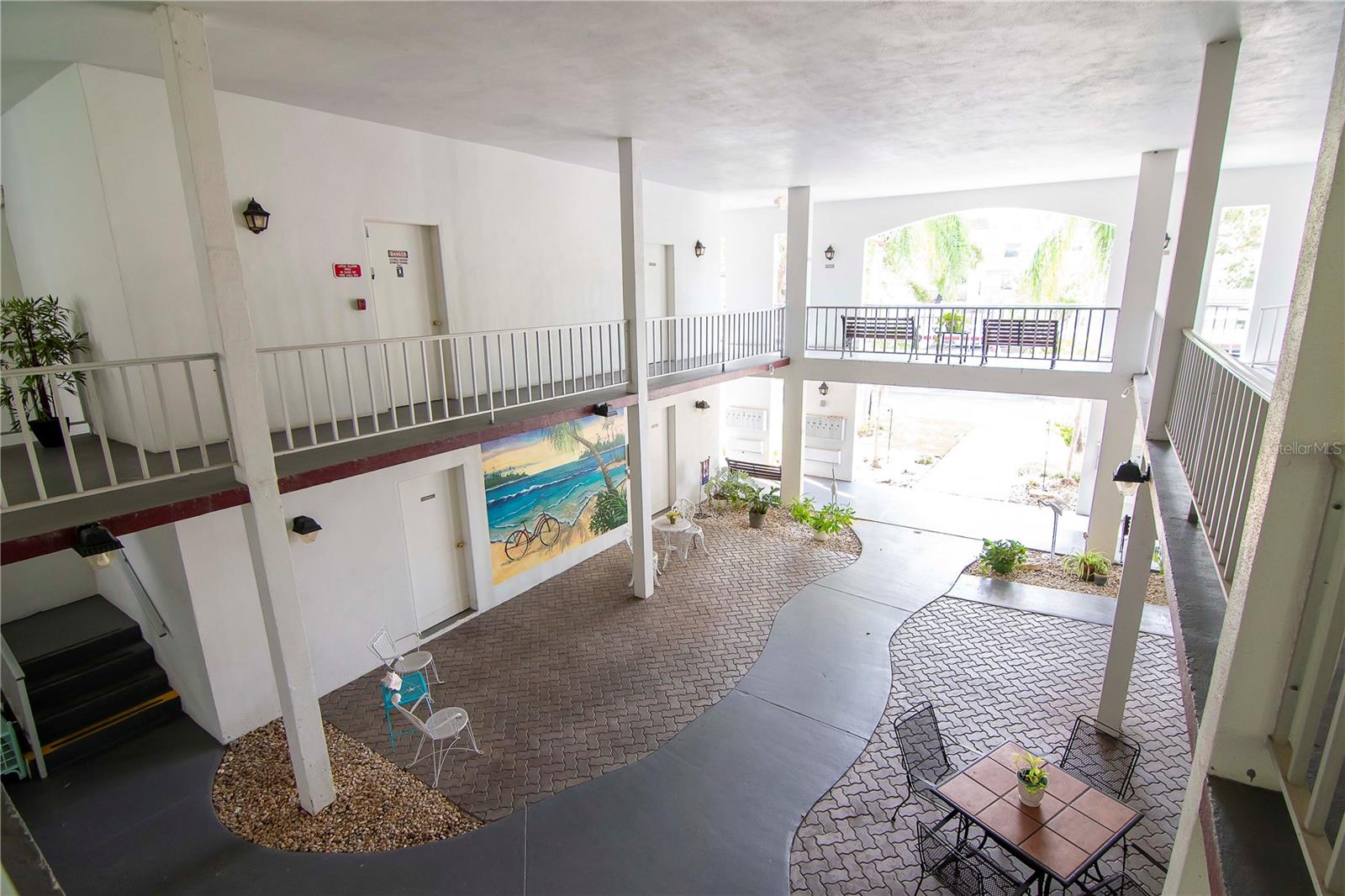 DOUGLAS ARMS - Residential