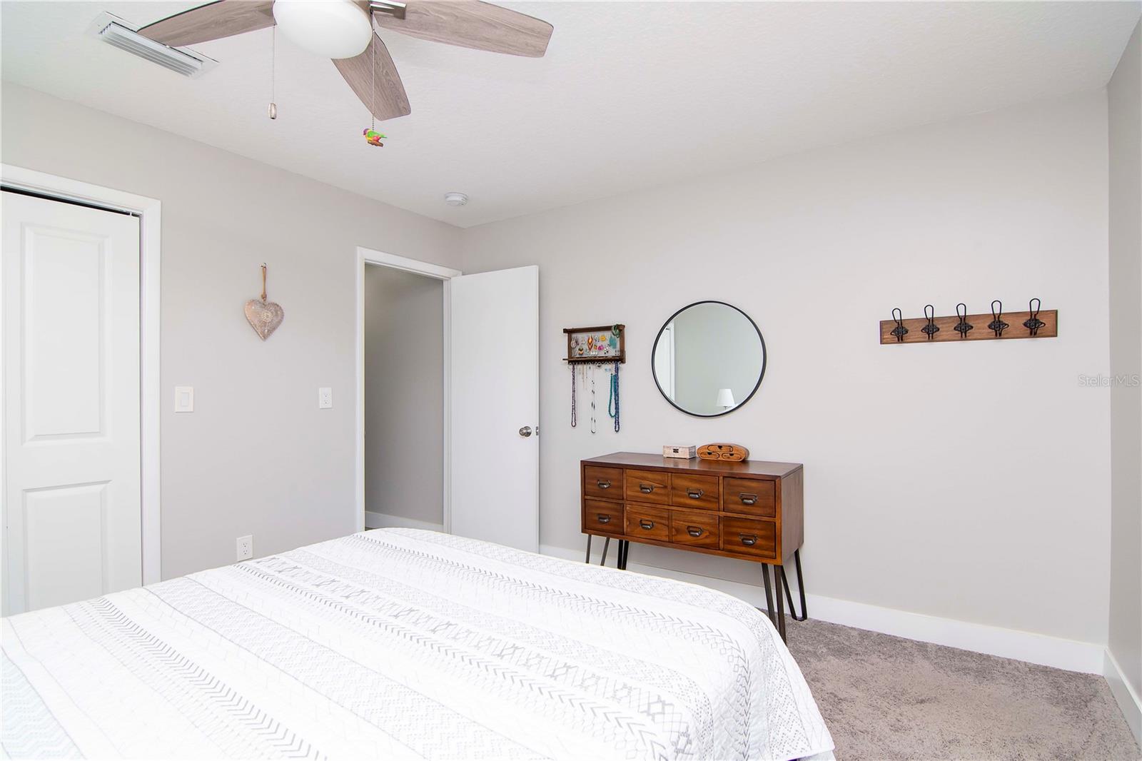 DOUGLAS ARMS - Residential