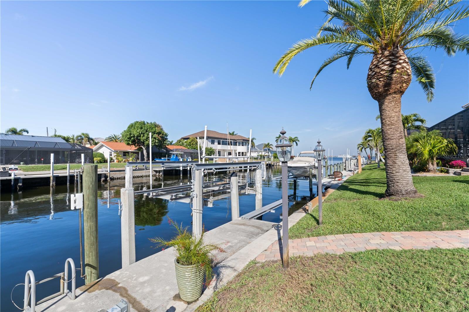 PUNTA GORDA ISLES SEC 04 - Residential