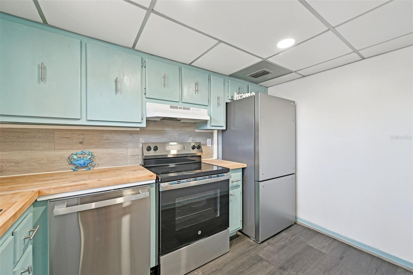 SABAL PALM GARDENS PH I - Residential