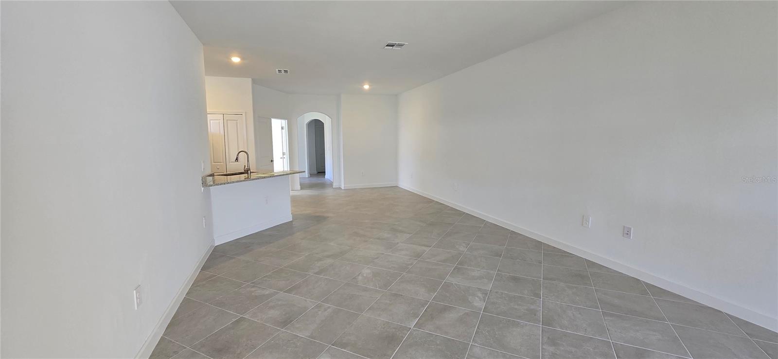 LORRAINE LAKES PH IIA - Residential Lease