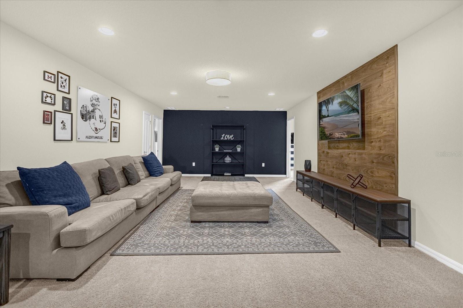 WINDSOR AT WESTSIDE PH 2B - Residential