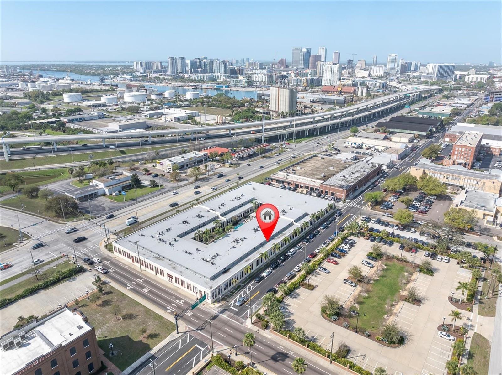 BOX FACTORY LOFTS - Residential